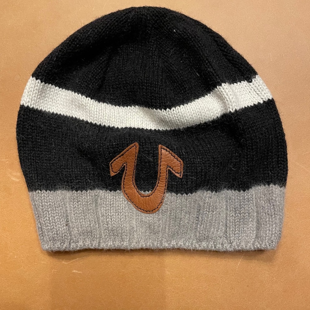 New men’s True Religion wool skull cap